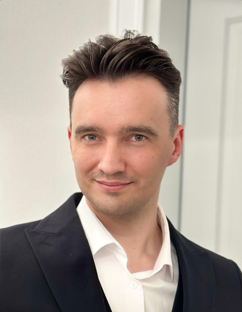 Денис Матаков